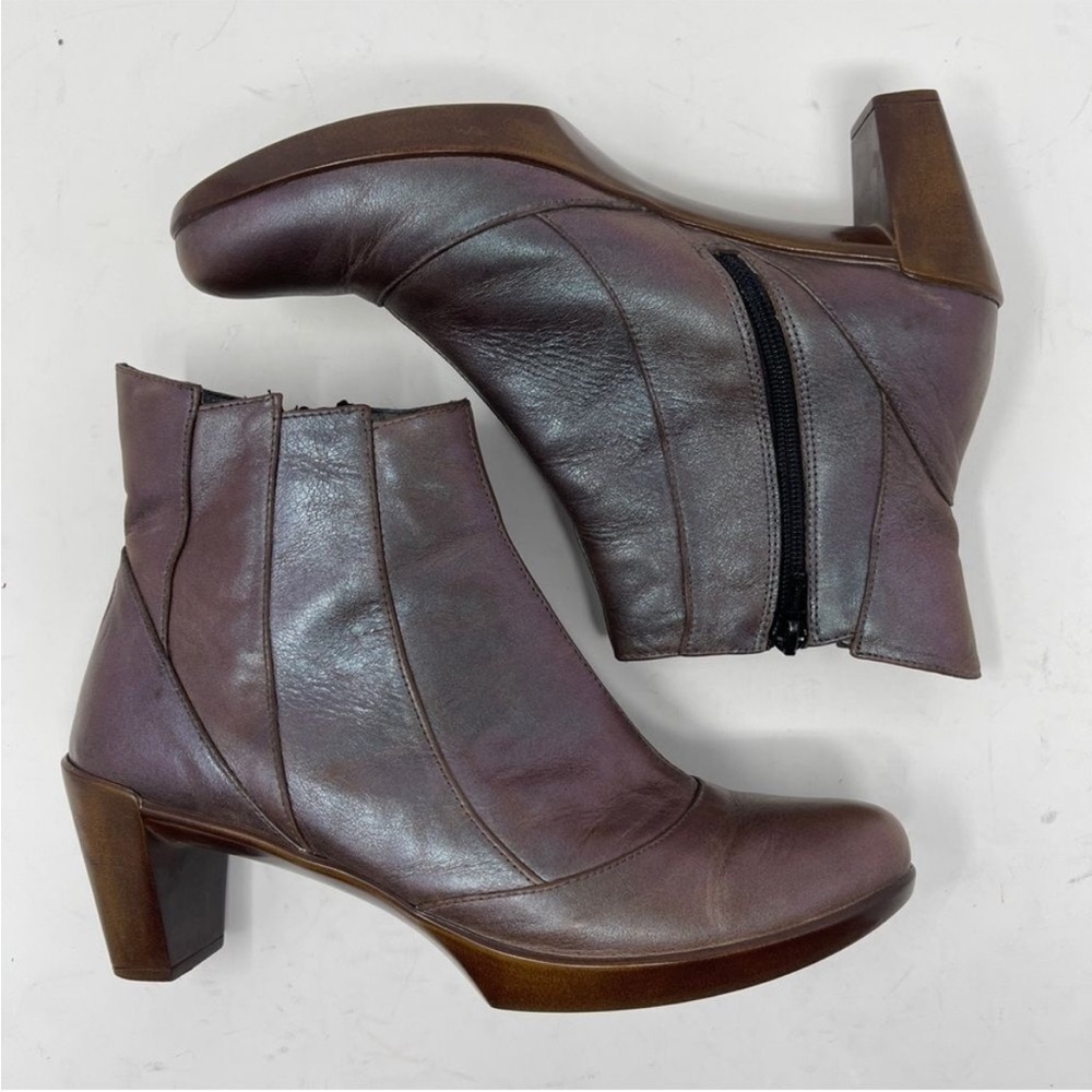 Naot Footwear Gema Porcini Leather Boot Irridescent Ankle Boots, size 37